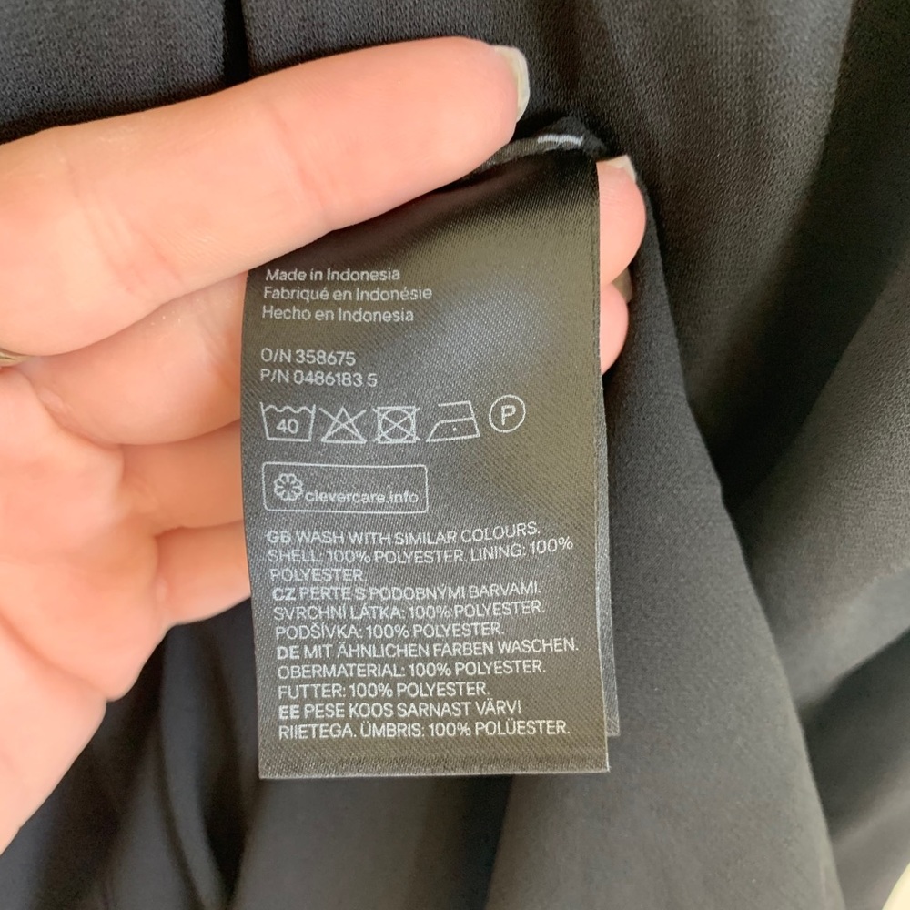 🍍3 for $25 H&M Black Midi Shift Dress - Picture 6 of 6